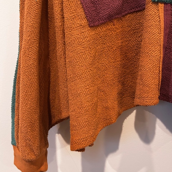 Cropped Collared Sweater - Picture 5 of 5